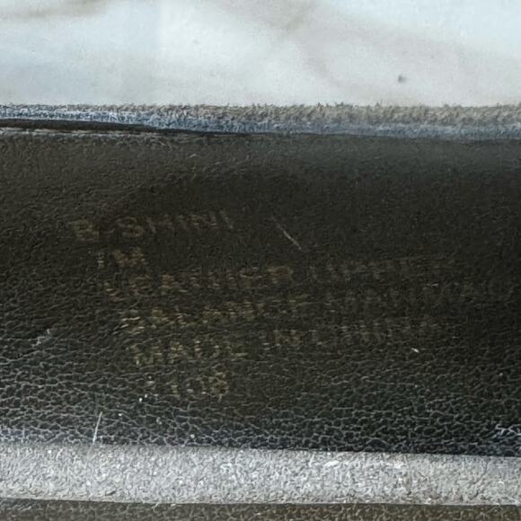 Brian‎ Atwood Pointed Toe Flats Size 7 B-Shini Olive Green Suede Metal Art Tip